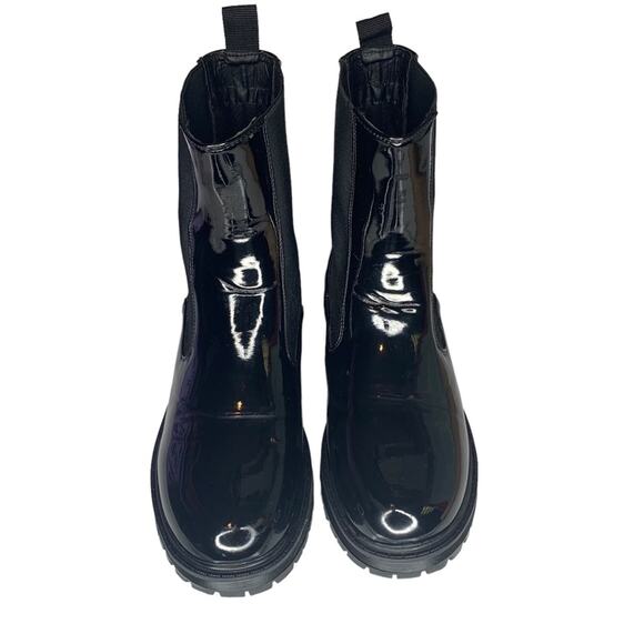 Forever 21 Women Booties Black Size 8.5 Patent Leather Elastic on sides - Picture 4 of 15